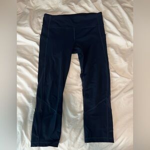 LuluLemon Leggings Pace Rival Crop Size 8 Navy